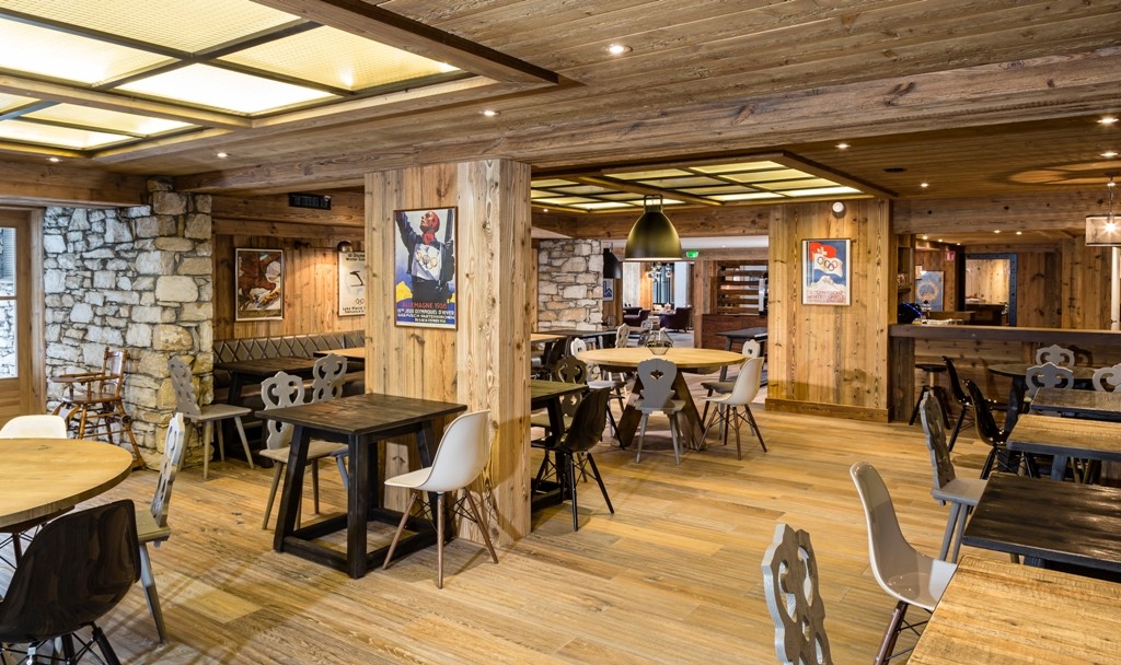 bp-kandahar-bar-001-997