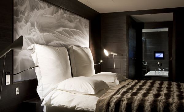Bedroom of the hotel Avenue Lodge in Val d'Isere
