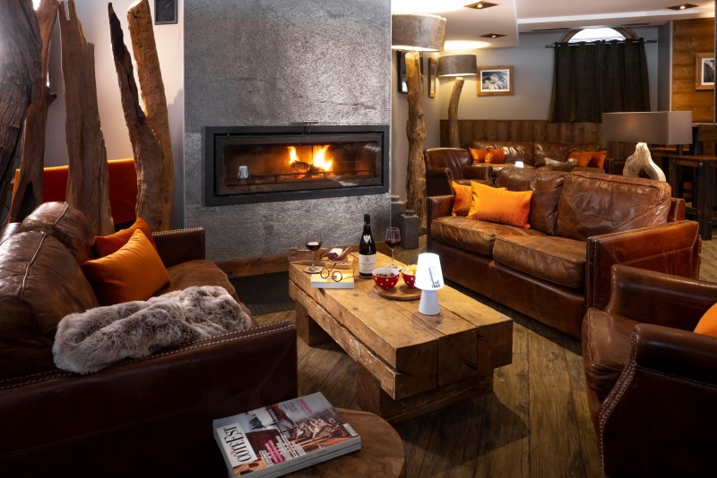 hotel-ski-lodge-bar-resto-43654