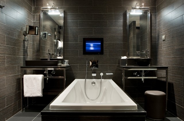 Bathroom of the hotel Avenue Lodge in Val d'Isere