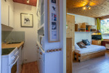 _lv_images__lot_0000110027_05_19347075