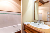 _lv_images__lot_0001430010_11_18596928