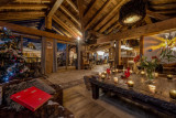 _lv_images__lot_0001950001_02_19512550