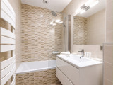 _lv_images__lot_0002080001_11_19522791