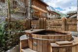 _lv_images__lot_0060510418_08_19417125