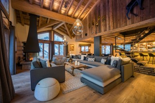 living-room-by-night-2-5356900