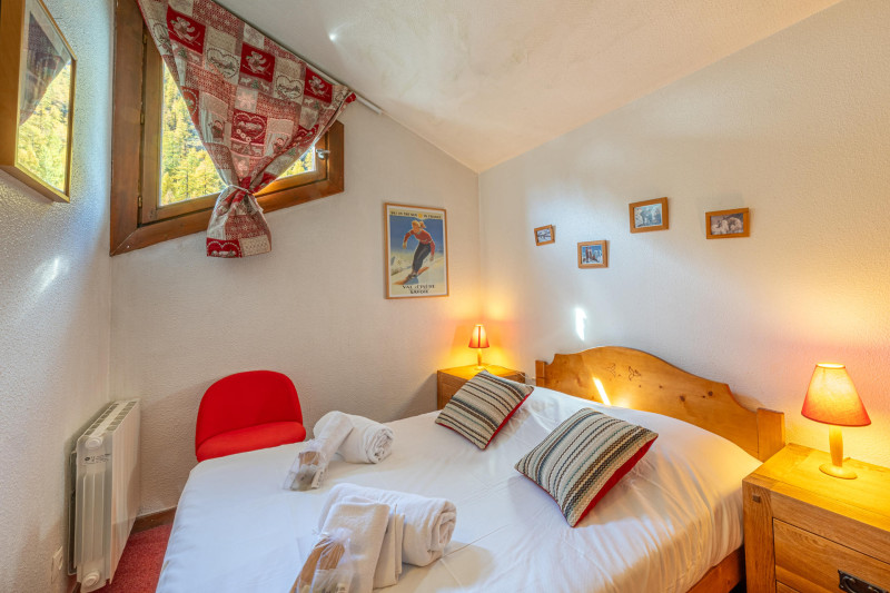39_1_B4197_lv_images__lot_0001540016_11_20261026141649 39_1_B4197_lv_images__lot_0001540016_11_20261026141649