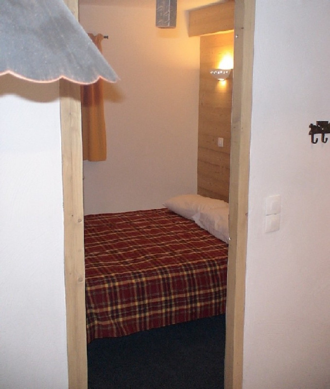 _lv_images__lot_0000000002_07_18447931