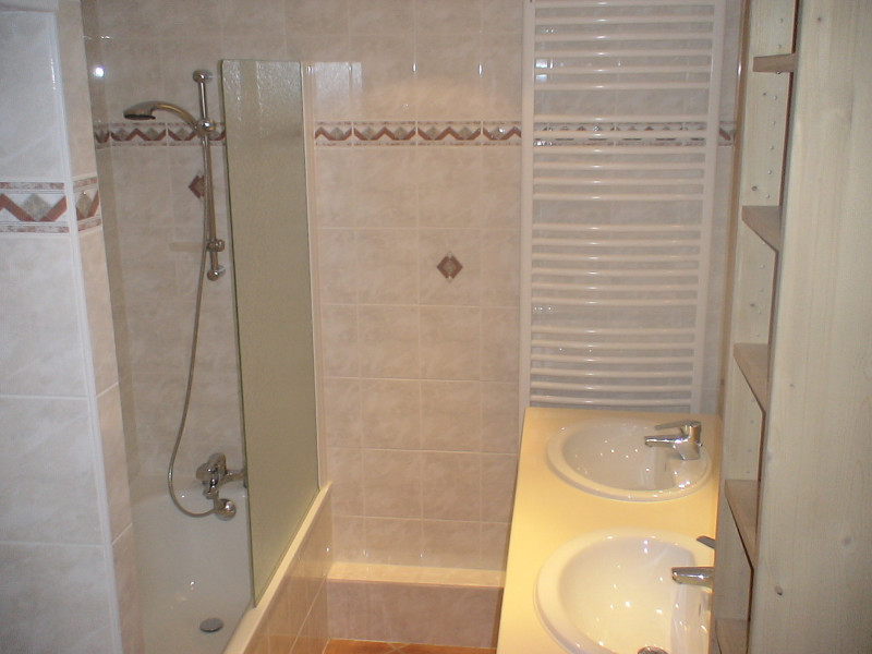 _lv_images__lot_0000000002_10_18303212