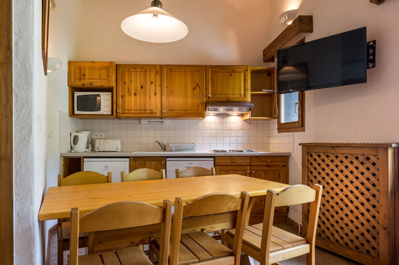 _lv_images__lot_0000000003_03_17363597 _lv_images__lot_0000000003_03_17363597