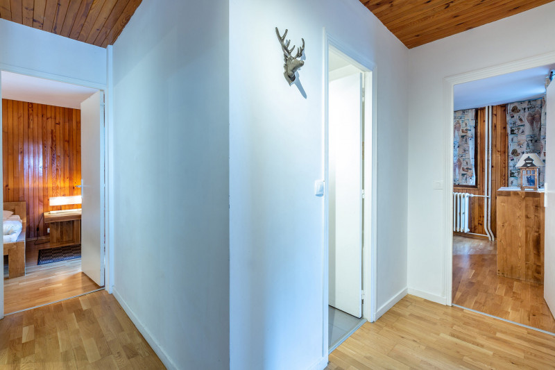 _lv_images__lot_0000000008_10_17380927 _lv_images__lot_0000000008_10_17380927