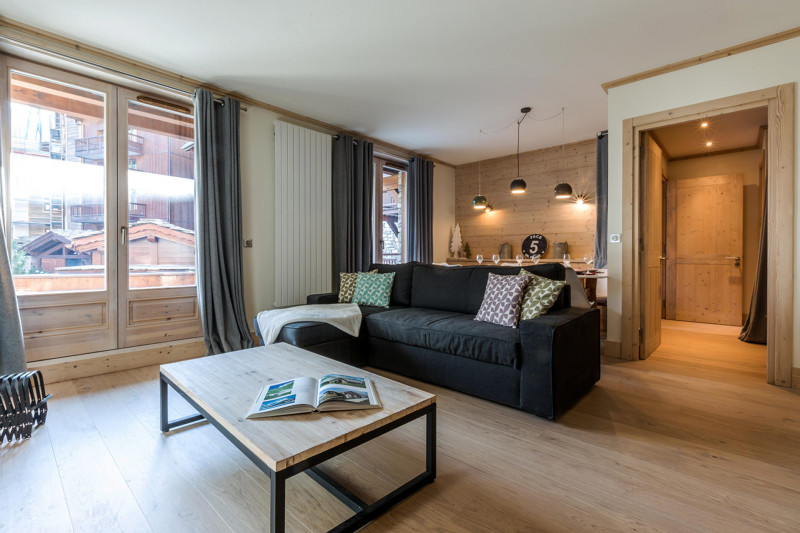 _lv_images__lot_0000000014_01_18515788