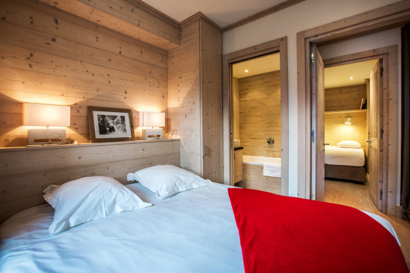 _lv_images__lot_0000000014_11_18429891