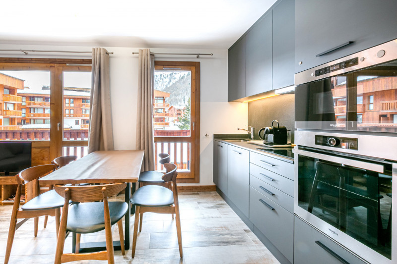 _lv_images__lot_0000000033_05_18178733 _lv_images__lot_0000000033_05_18178733