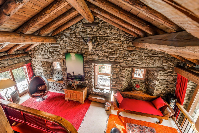 _lv_images__lot_0000000040_05_18515733