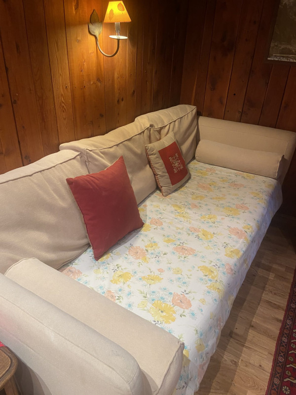 _lv_images__lot_0000000044_04_17298462