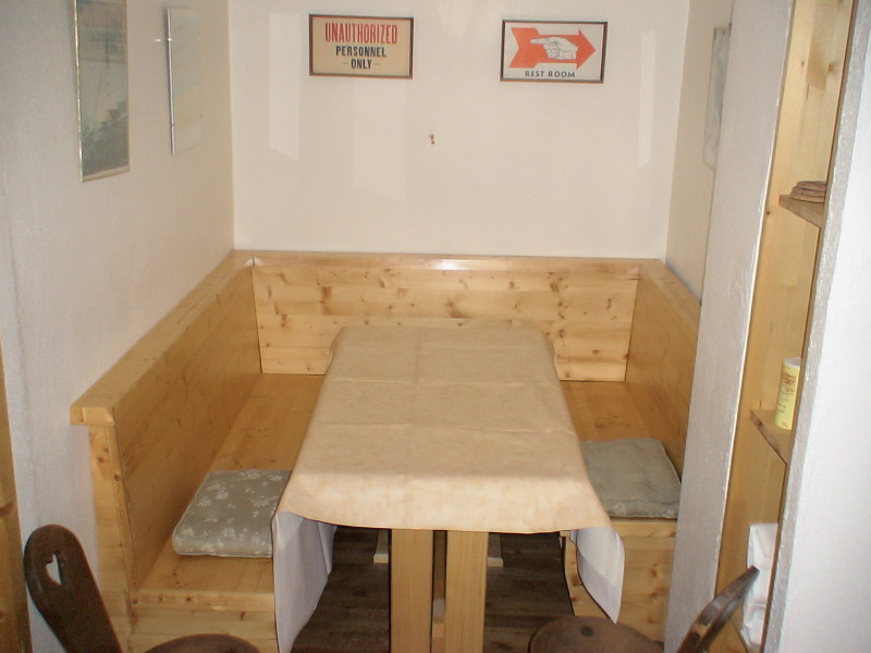 _lv_images__lot_0000000044_09_17432920