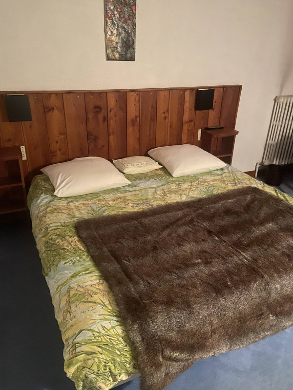 _lv_images__lot_0000000045_05_17938877