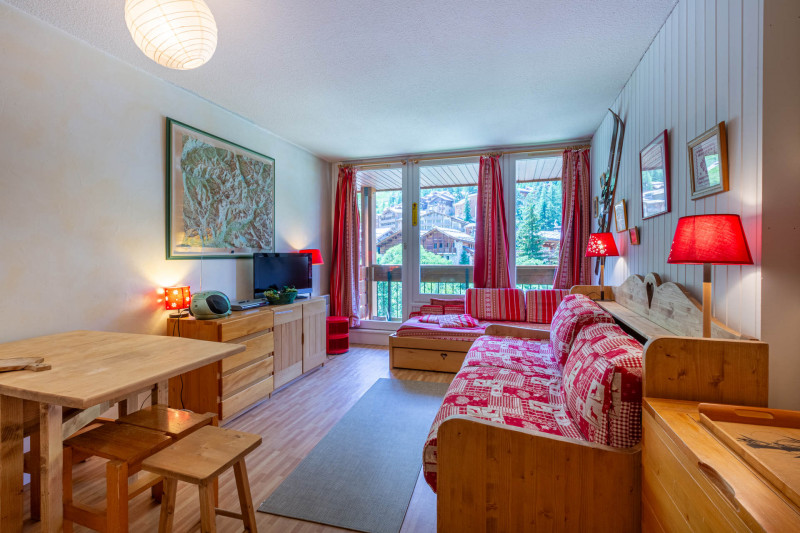 _lv_images__lot_0000000046_01_17774565 _lv_images__lot_0000000046_01_17774565