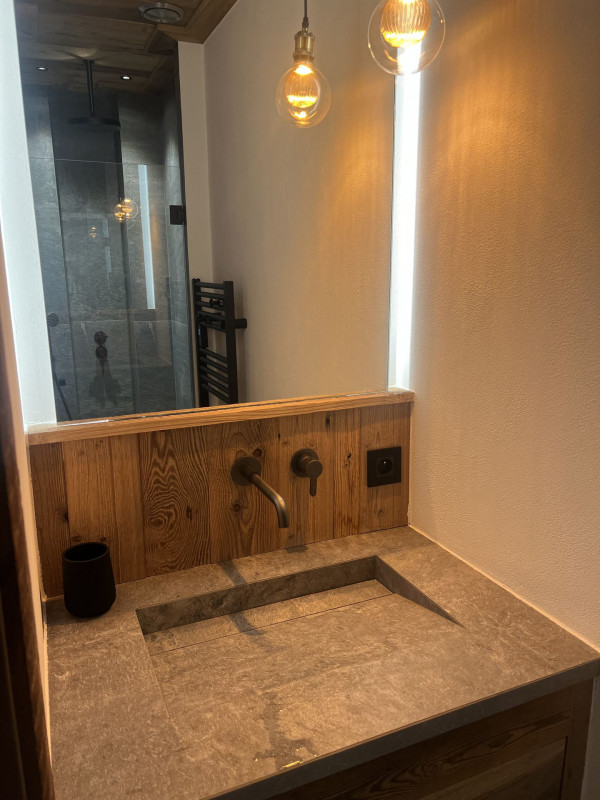 _lv_images__lot_0000000047_10_17938796