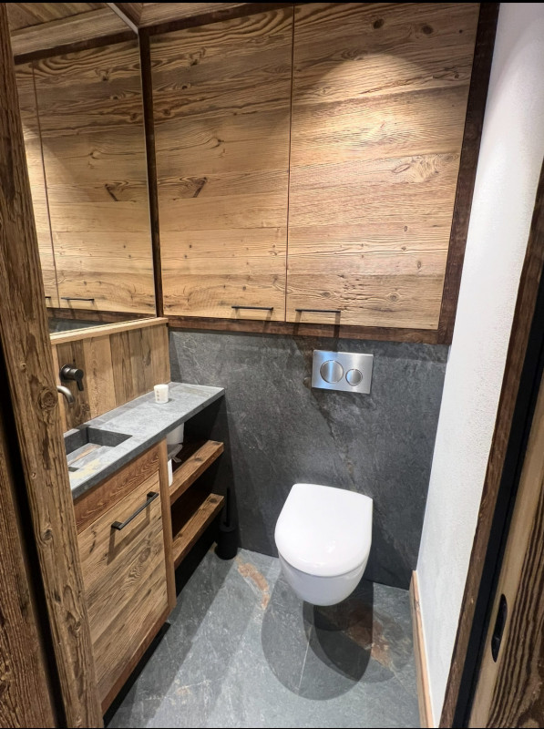 _lv_images__lot_0000000049_10_18515786