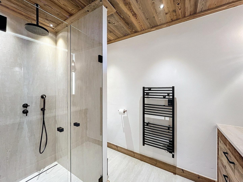 _lv_images__lot_0000000050_07_17380684 _lv_images__lot_0000000050_07_17380684