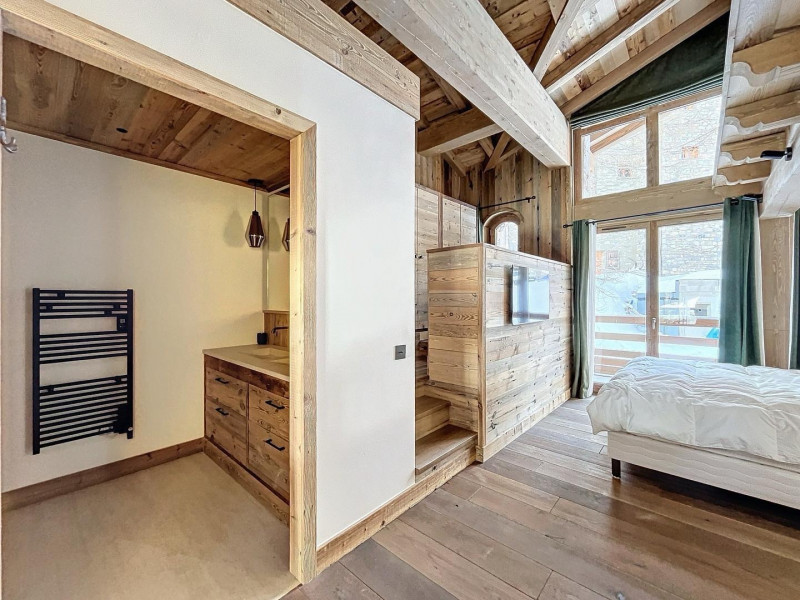 _lv_images__lot_0000000050_11_17398019 _lv_images__lot_0000000050_11_17398019