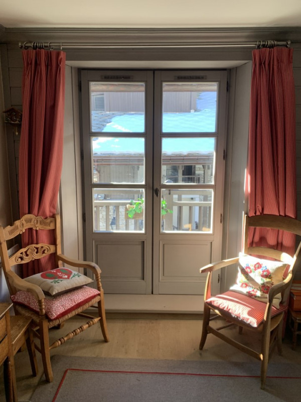 _lv_images__lot_0000000054_07_18329594