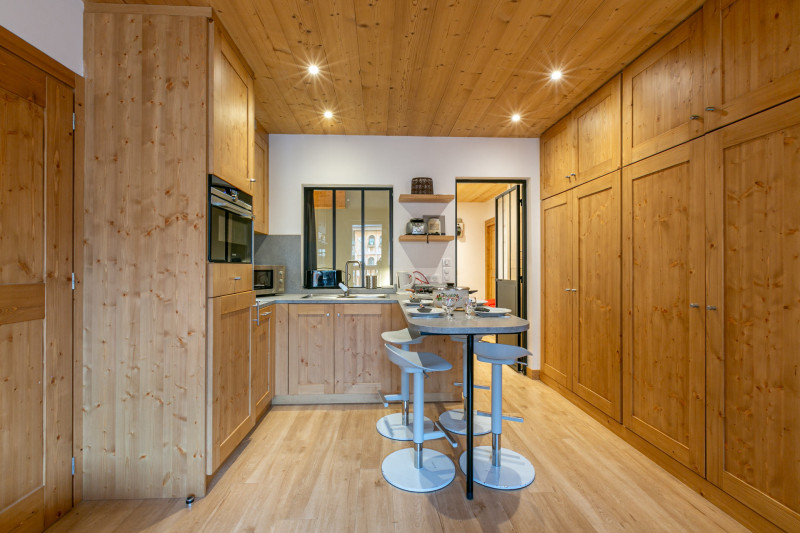 _lv_images__lot_0000010010_04_18422173