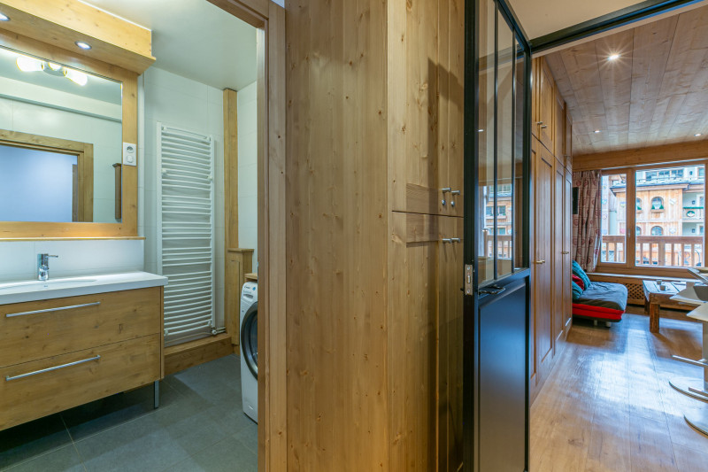 _lv_images__lot_0000010010_06_17969514