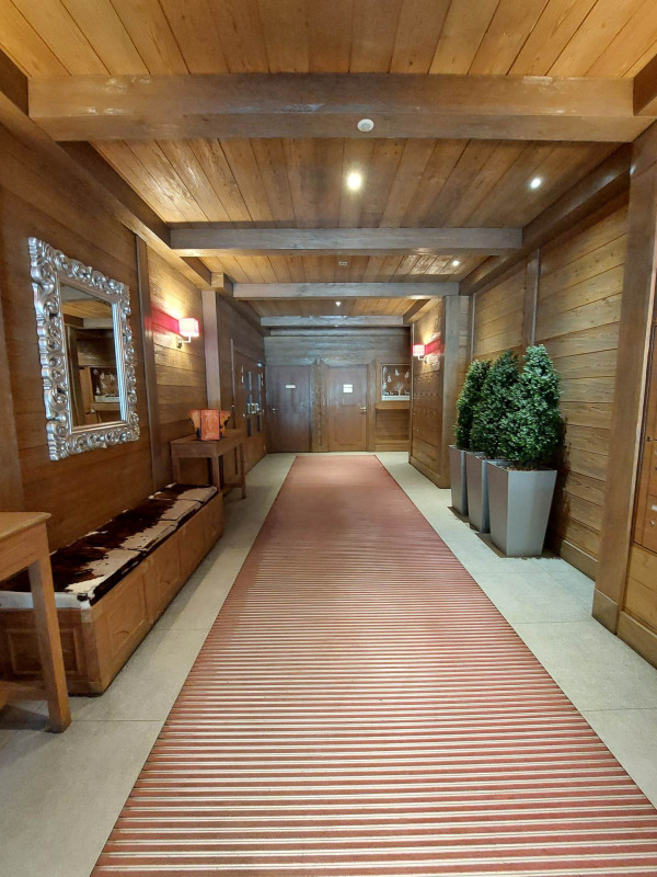 _lv_images__lot_0000010010_14_18559172