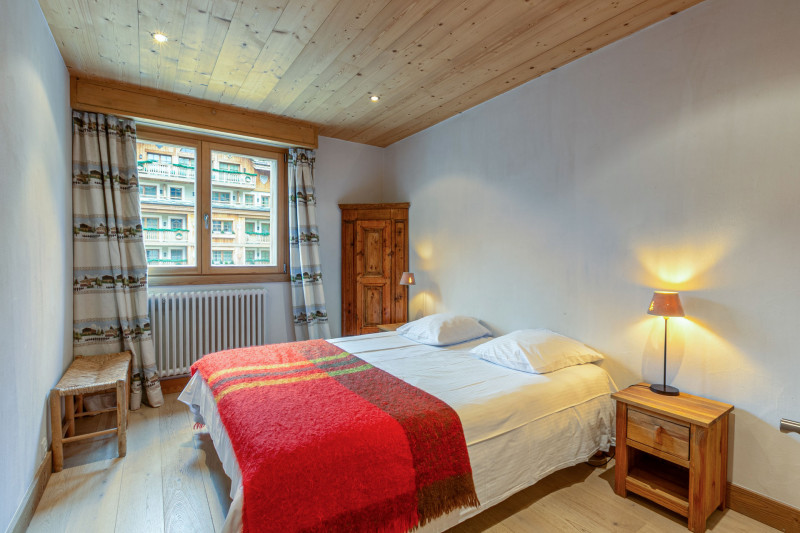 _lv_images__lot_0000010012_05_18306146 _lv_images__lot_0000010012_05_18306146