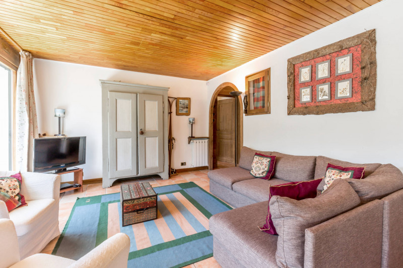 _lv_images__lot_0000030045_03_18392853