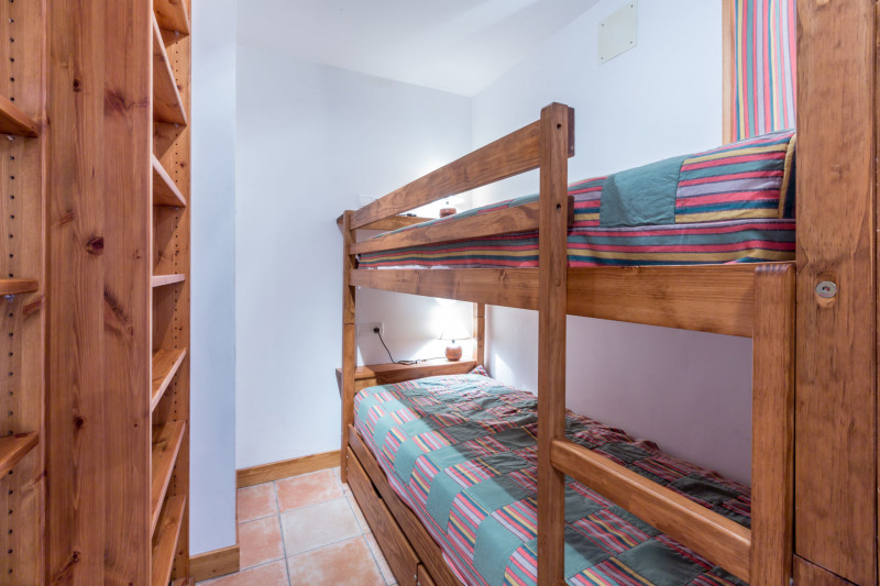 _lv_images__lot_0000030045_09_17364331 _lv_images__lot_0000030045_09_17364331