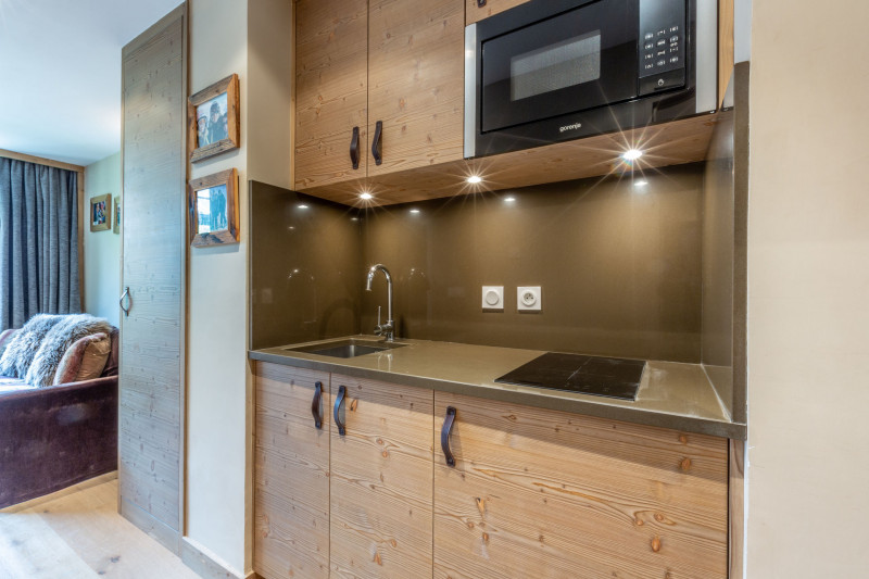 _lv_images__lot_0000060015_06_17785767 _lv_images__lot_0000060015_06_17785767