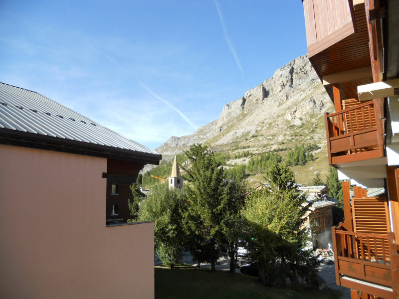 _lv_images__lot_0000060015_15_17759203