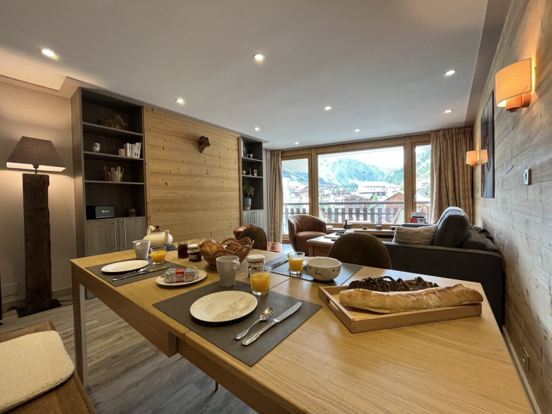 _lv_images__lot_0000100025_03_18227100