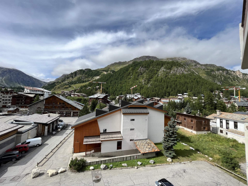 _lv_images__lot_0000100025_15_18434343 _lv_images__lot_0000100025_15_18434343