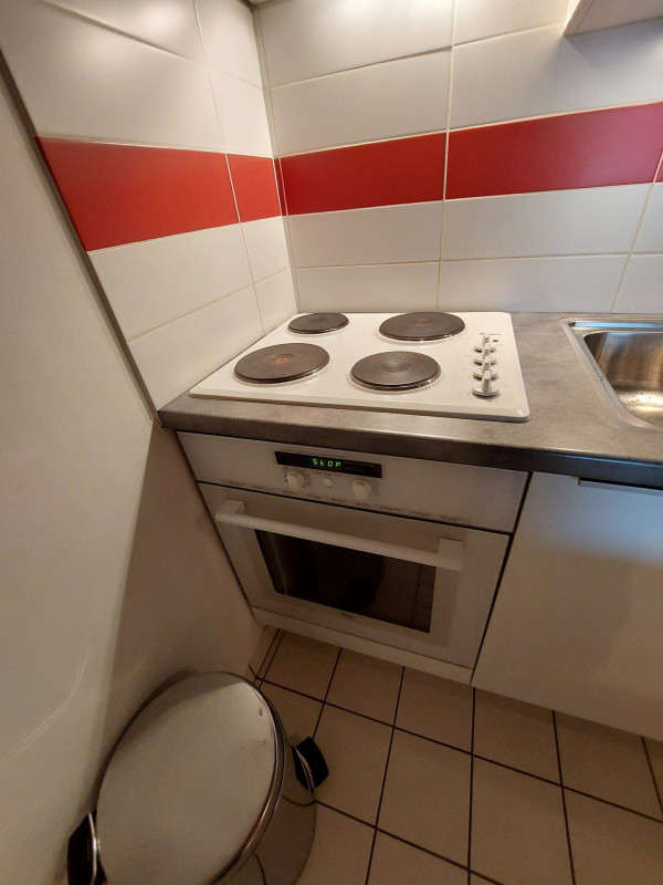 _lv_images__lot_0000100033_14_17301488