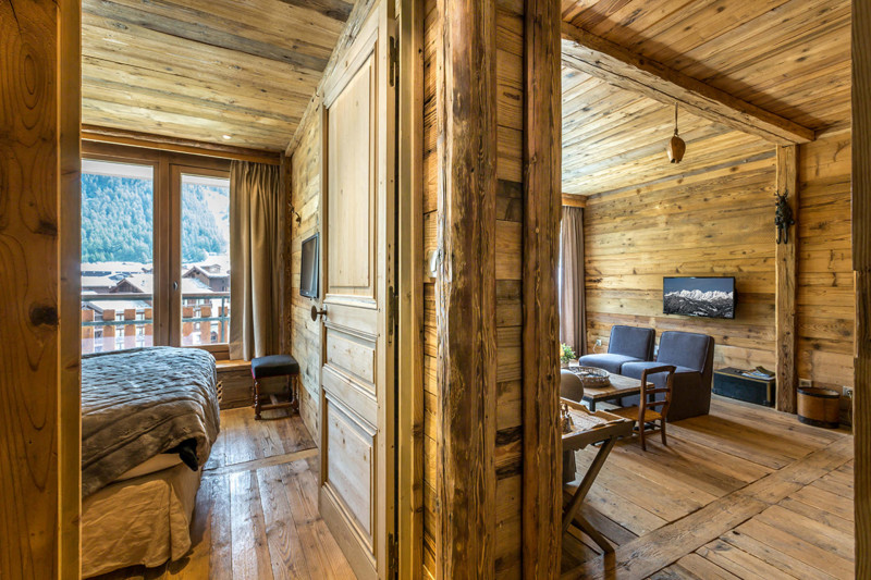 _lv_images__lot_0000100061_05_18359439