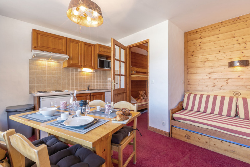 _lv_images__lot_0000110005_01_18451890