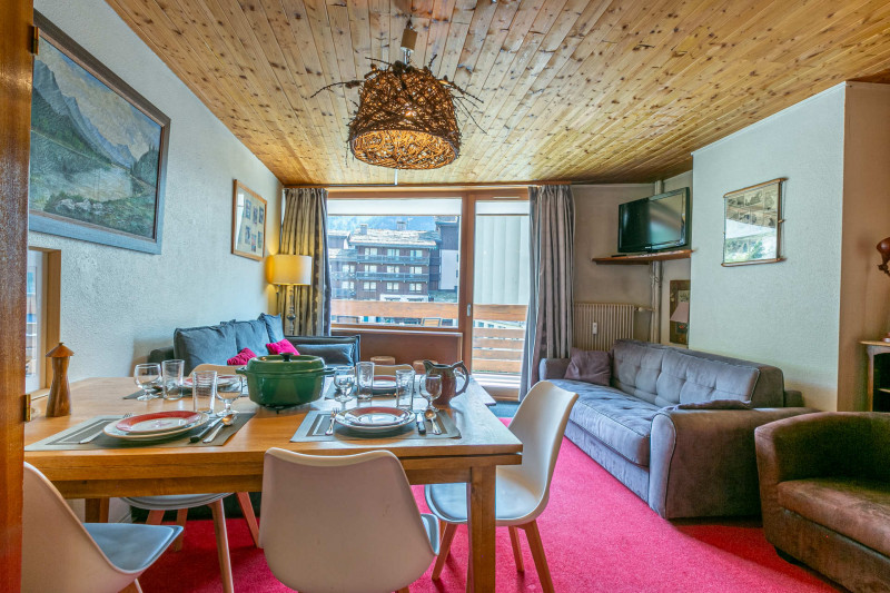 _lv_images__lot_0000110032_02_18450999