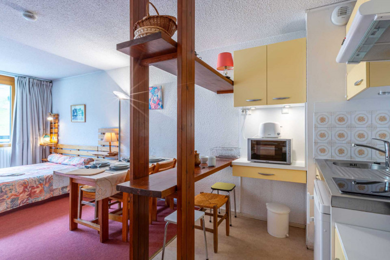 _lv_images__lot_0000120031_05_17408418 _lv_images__lot_0000120031_05_17408418