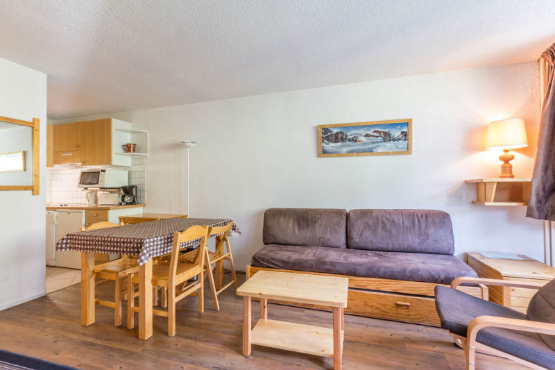 _lv_images__lot_0000120064_02_18227706