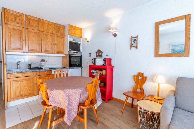 _lv_images__lot_0000120109_03_18135952