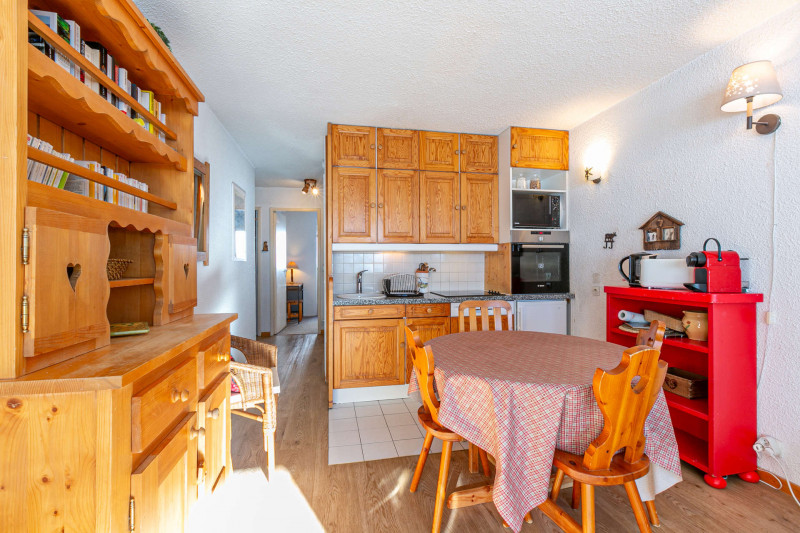 _lv_images__lot_0000120109_04_17967171