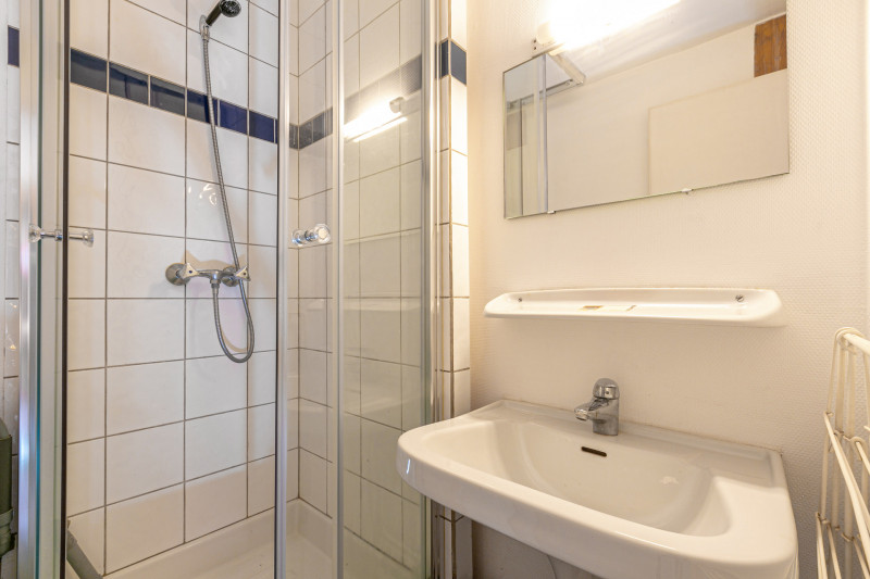 _lv_images__lot_0000140033_08_18323746