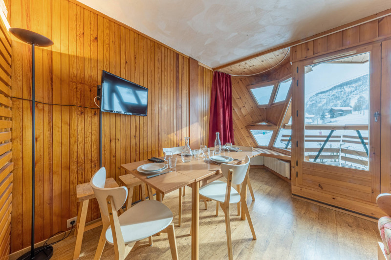 _lv_images__lot_0000140050_01_17940367