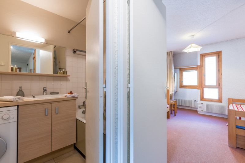 _lv_images__lot_0000140075_11_18304176