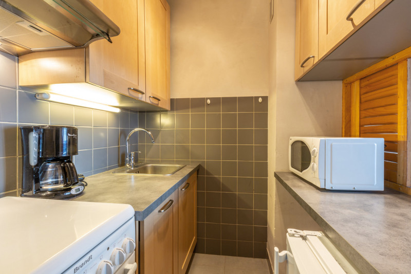 _lv_images__lot_0000180017_03_17942511